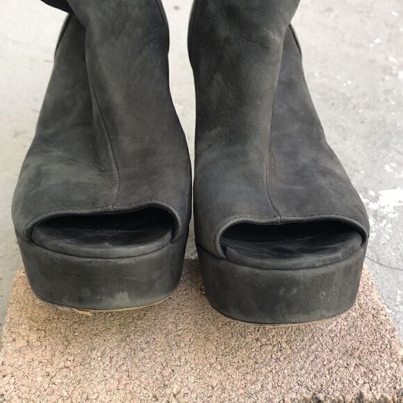 Vic  Matie  platforms - Picture 4 of 9